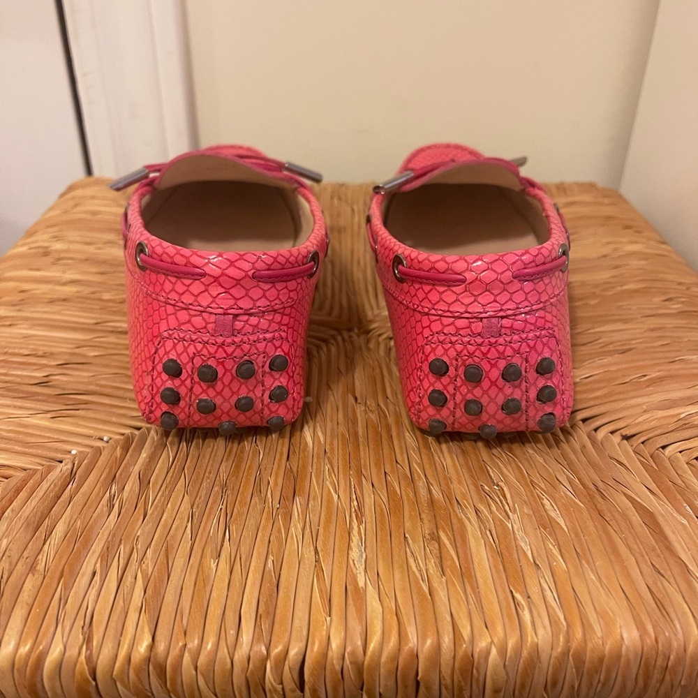 Tod's Pink Leather Flats Moccasin Style Size 35.5 - Picture 3 of 5